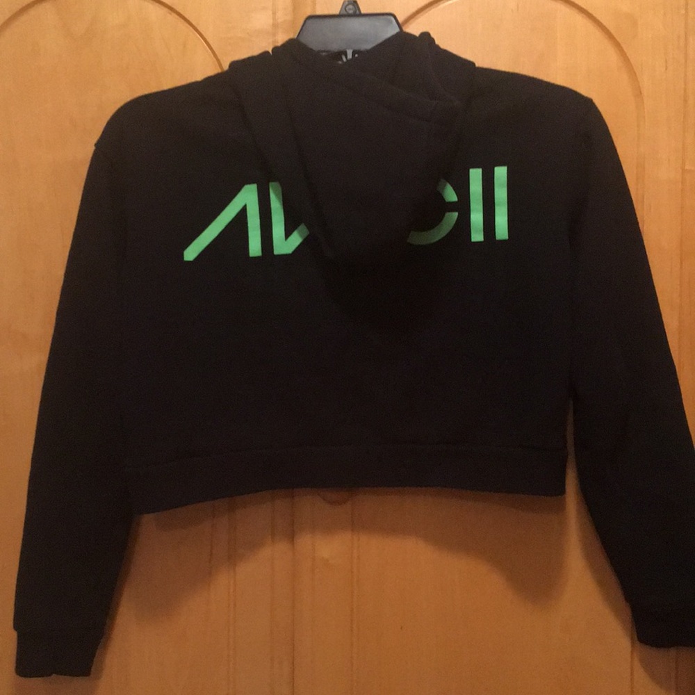 Sweater - Picture 4 of 5